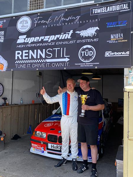 BATTESIMO VINCENTE AL NURBURGRING DEL NUOVO SCARICO SUPERSPRINT PER LA BMW M3 E36