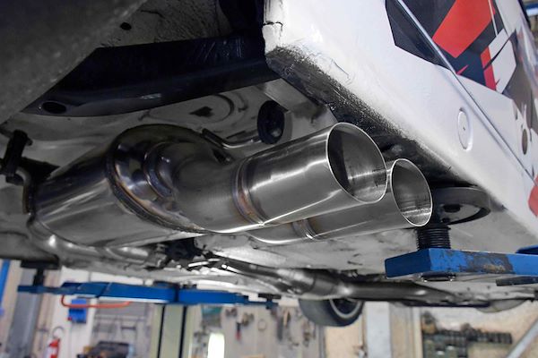 BATTESIMO VINCENTE AL NURBURGRING DEL NUOVO SCARICO SUPERSPRINT PER LA BMW M3 E36