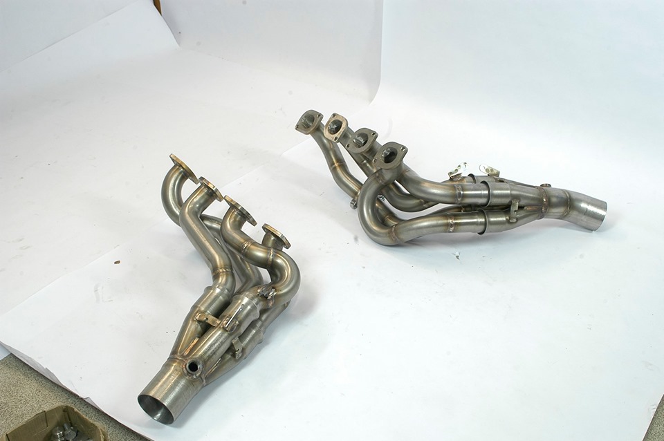 Manifold Right - Left (Replaces OEM pre-Catalytic converter)