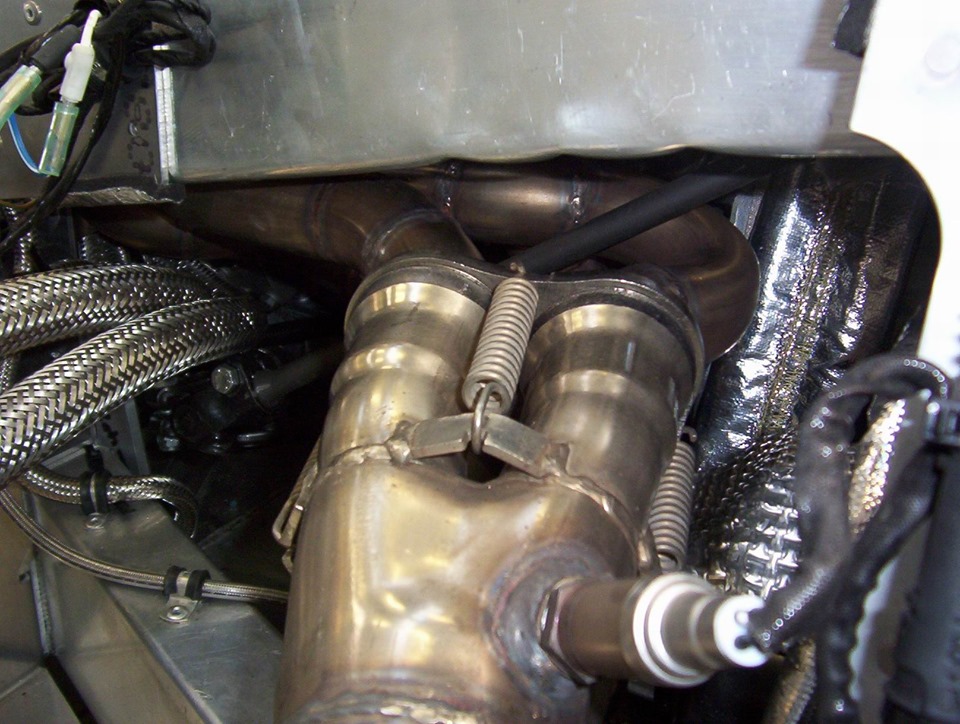 Manifold Right - Left (Replaces OEM pre-Catalytic converter)