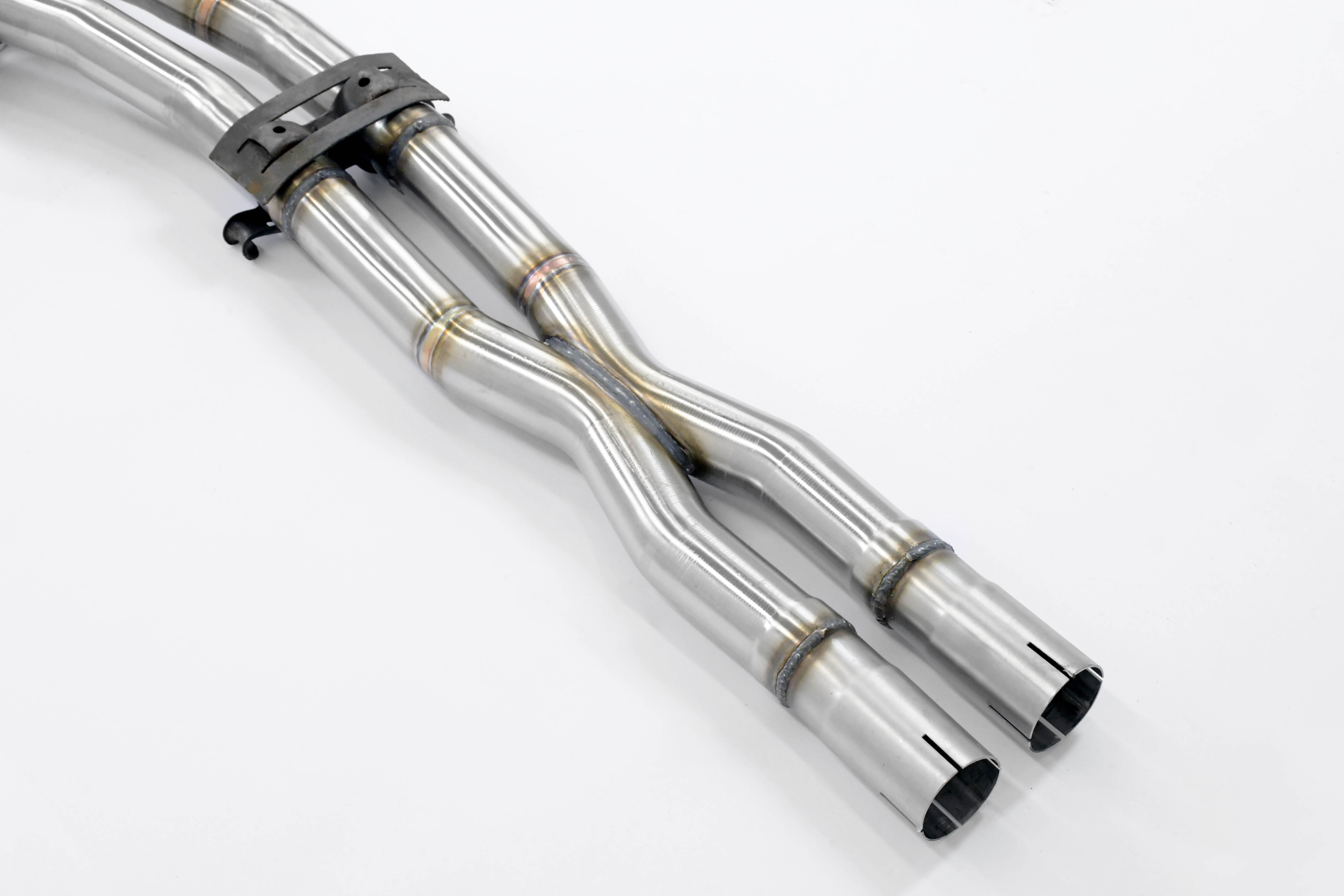 “X-Pipe” + Mittelschalldämpfer
