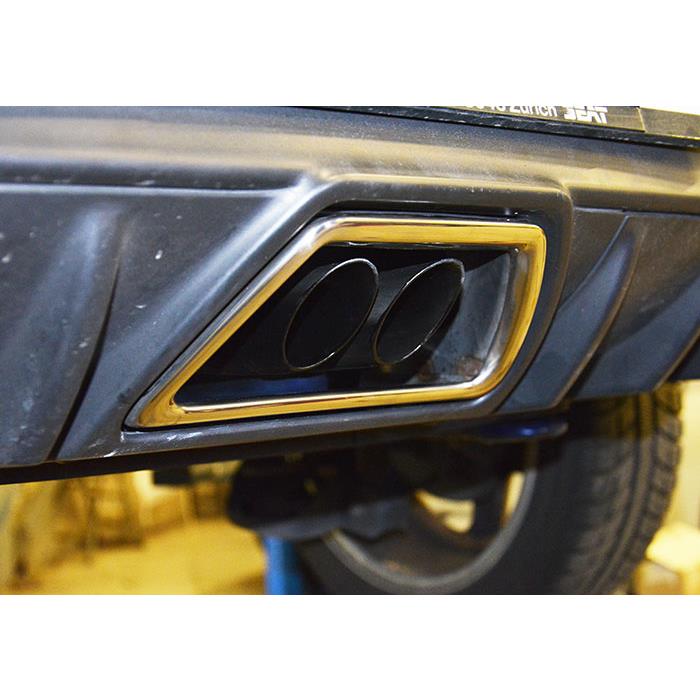 Silencioso trasero salida central (Para colas OEM)