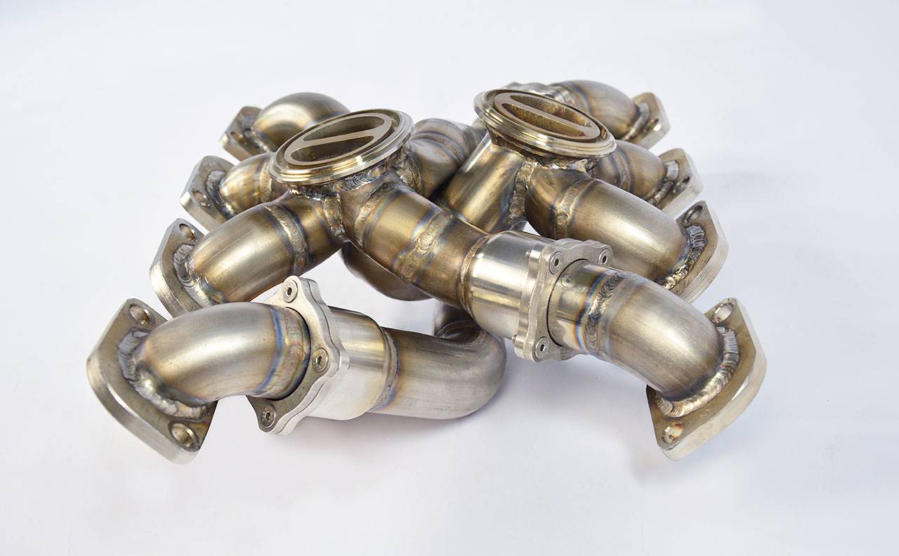Collettore destro + sinistro AISI 310S per turbine di serie Disponibile su richiesta