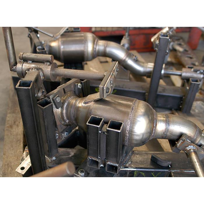 Anteriore Sinistro con catalizzatore metallico