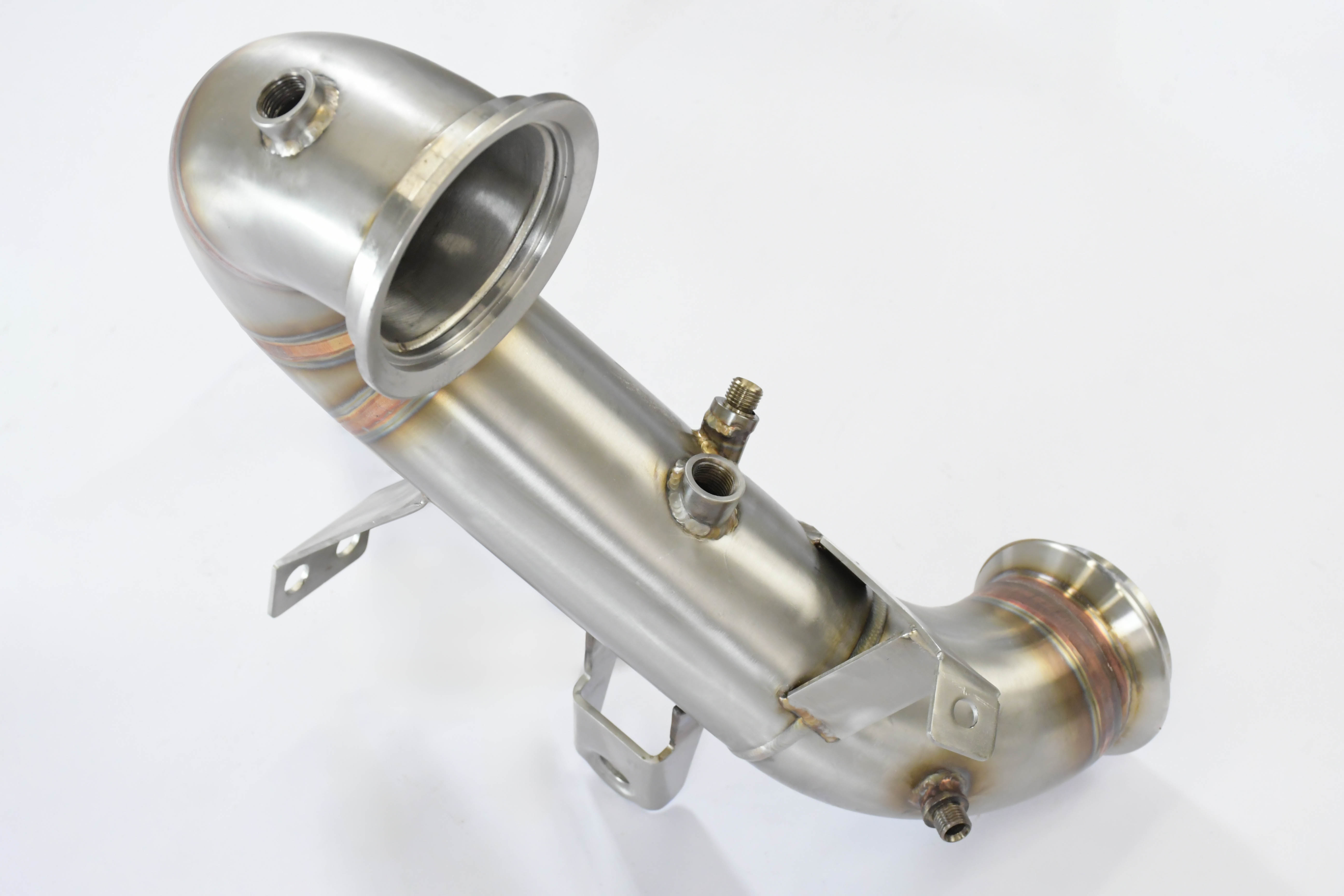 Downpipe kit (Replaces OEM kat)