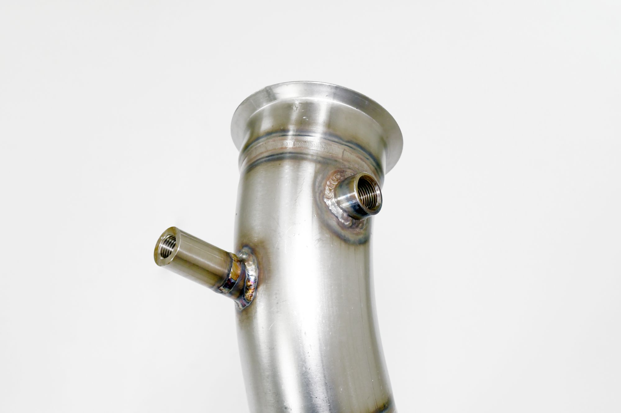 Downpipe Droite + Catalyseur métallique (remplace pre-catalyseur + GPF) Avec emplacements des sondes de pression / EGT