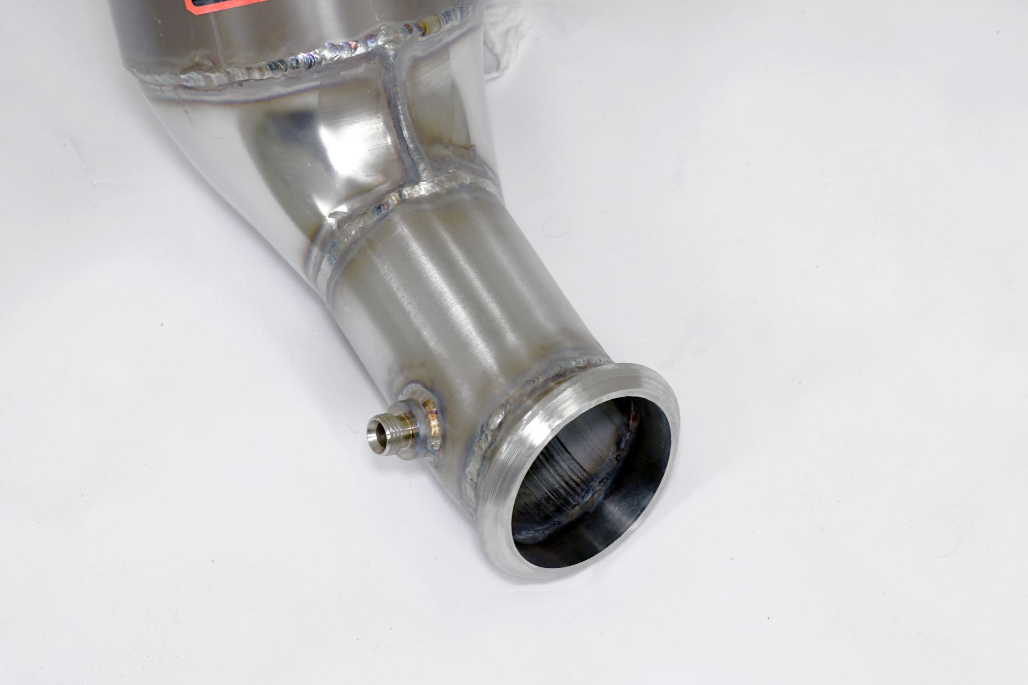Downpipe Sinistro + catalizzatore metallico (Elimina pre-catalizzatore + GPF) Con prese per sensori di pressione / EGT