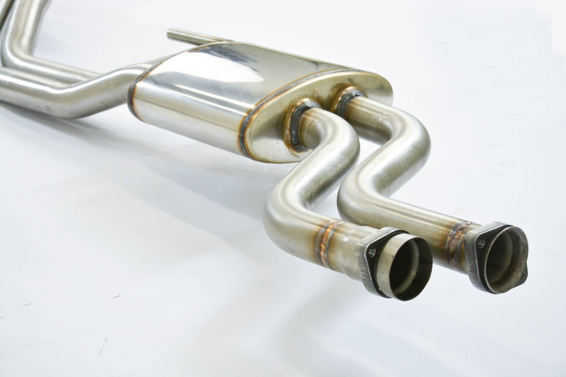 Centre + rear exhaust 95x75