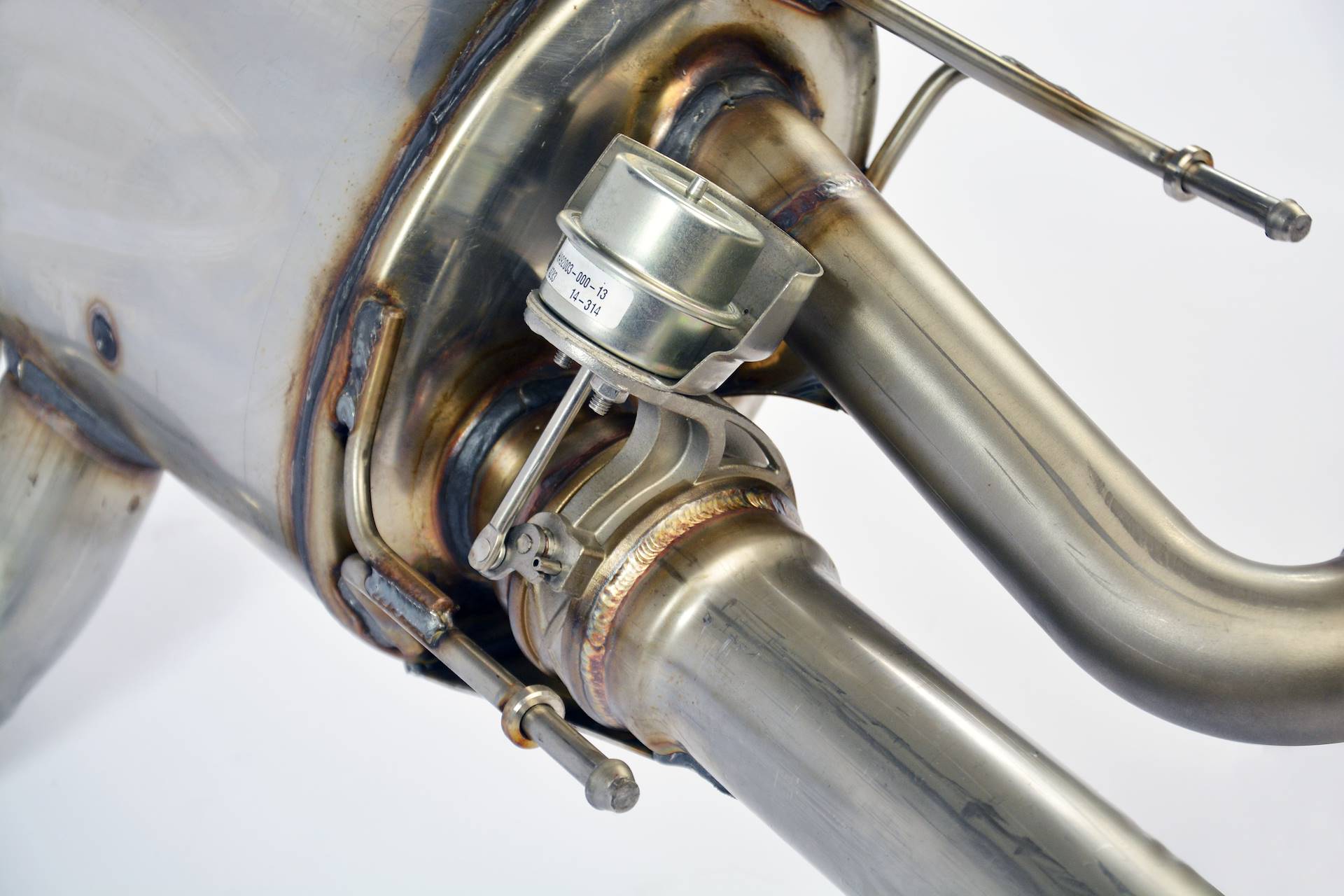 Rear exhaust Right + Left with Valves
