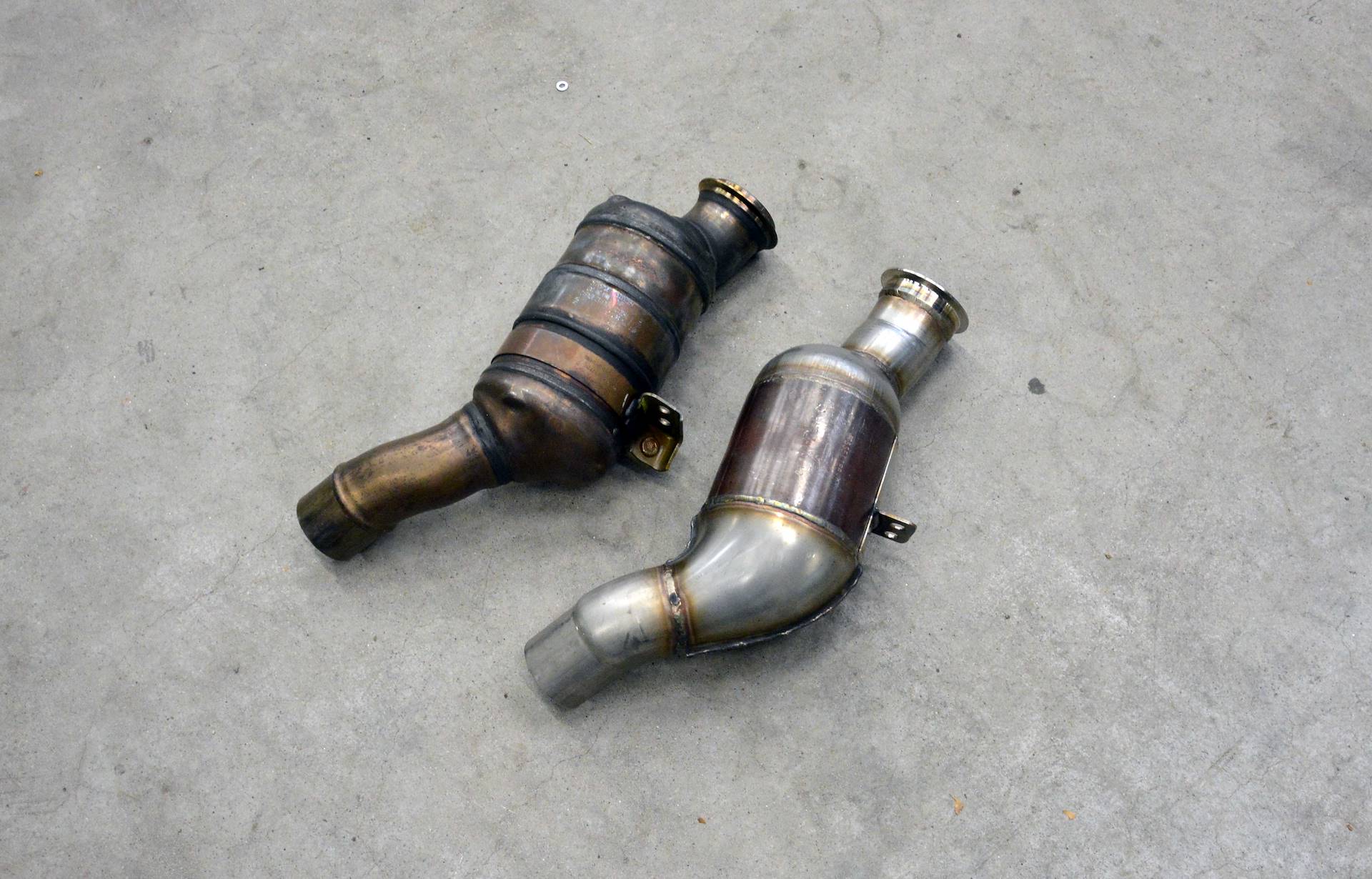 Downpipe destro + Catalizzatore metallico 200CPSI