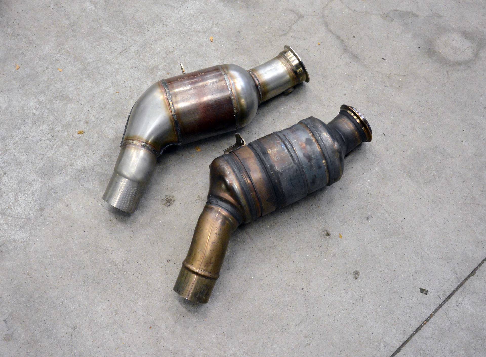 Downpipe destro + Catalizzatore metallico 200CPSI
