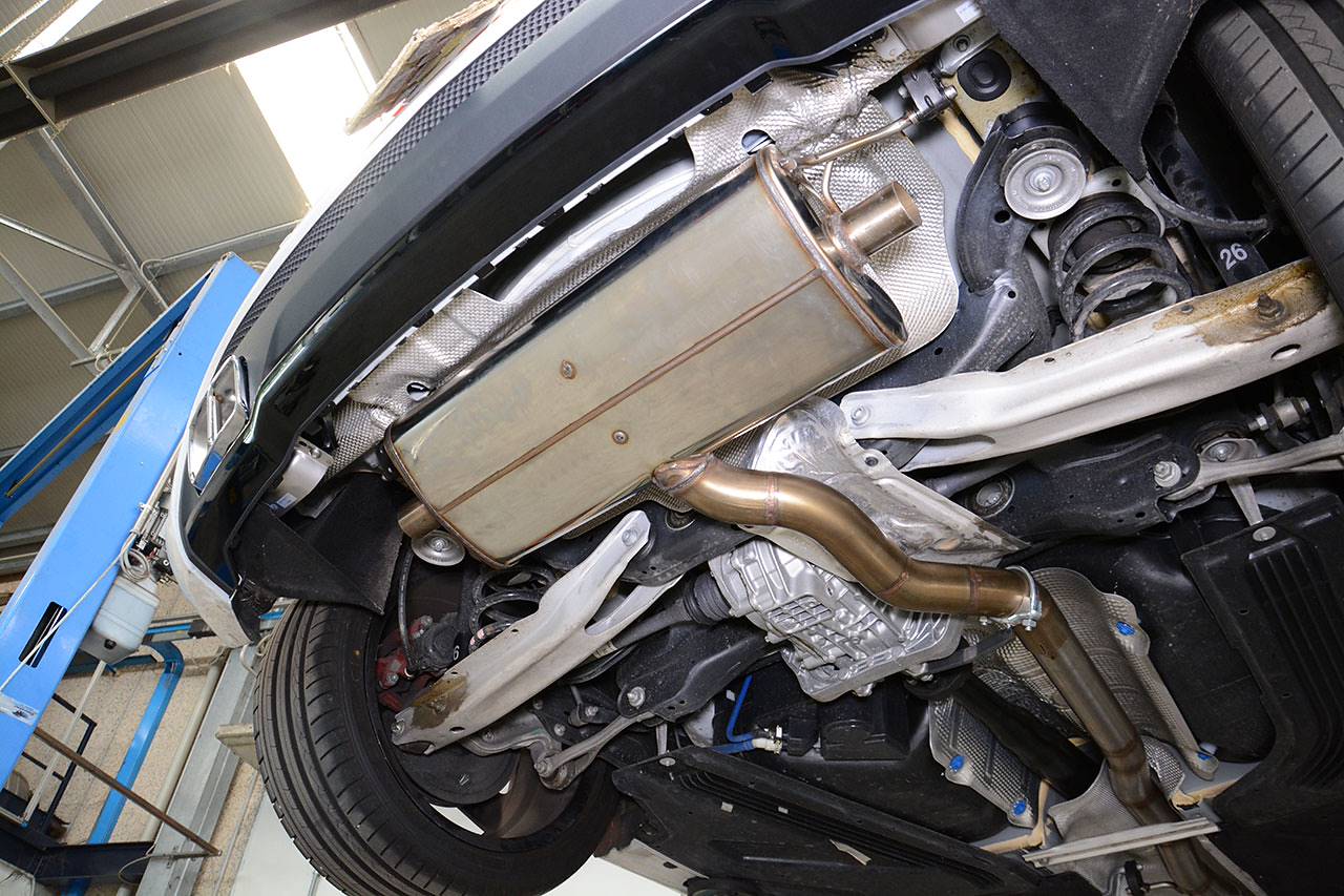 Rear Exhaust