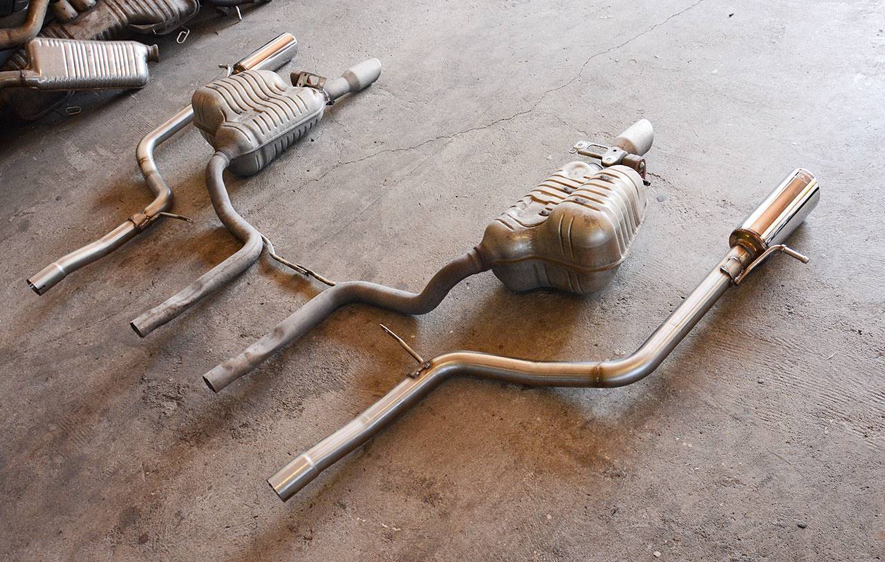 Rear pipe Right O100 (Muffler delete)