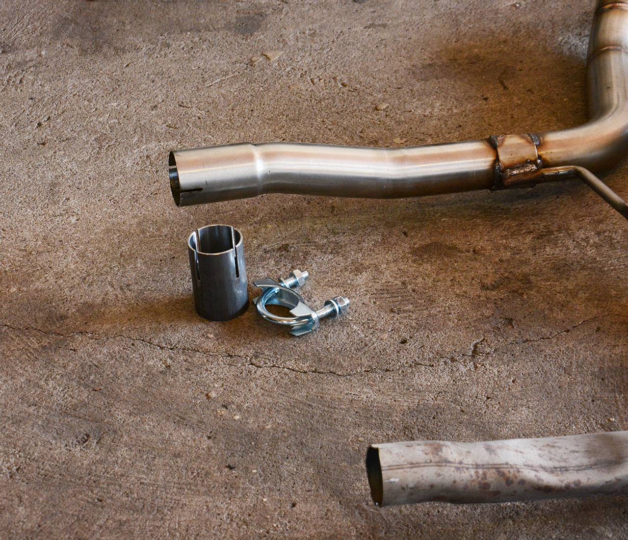 Rear pipe Right O100 (Muffler delete)