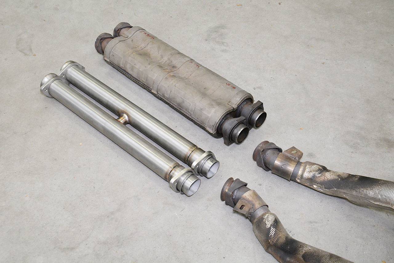 Mittelrohrsatz Rechts + Links mit Verbindungsrohr “H-Pipe”  Ersetz Serien Mittelschalldämpfer