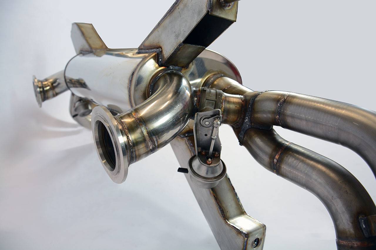 Silencieux arrière avec valves Droite - Gauche 4 sorties (remplace deuxième catalyseur - fits to the Stock Sorties) <strong><span style=color:#ea0000;>-8,0 Kg</span></strong>