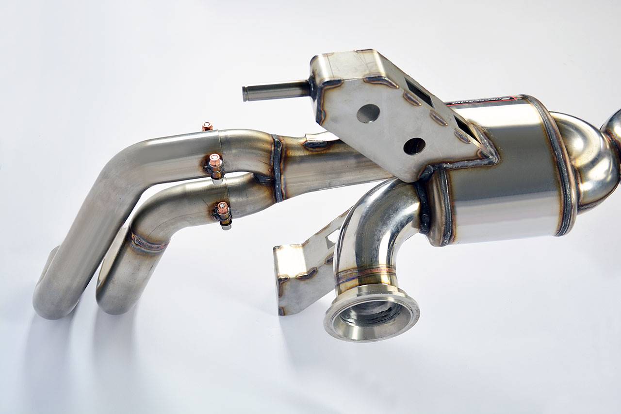 Rear exhaust Racing Right - Left 4 exits (Deletes the stock, secondary catalytics - fits to the stock endpipes) <strong><span style=color:#ea0000;>-19,0 Kg</span></strong>