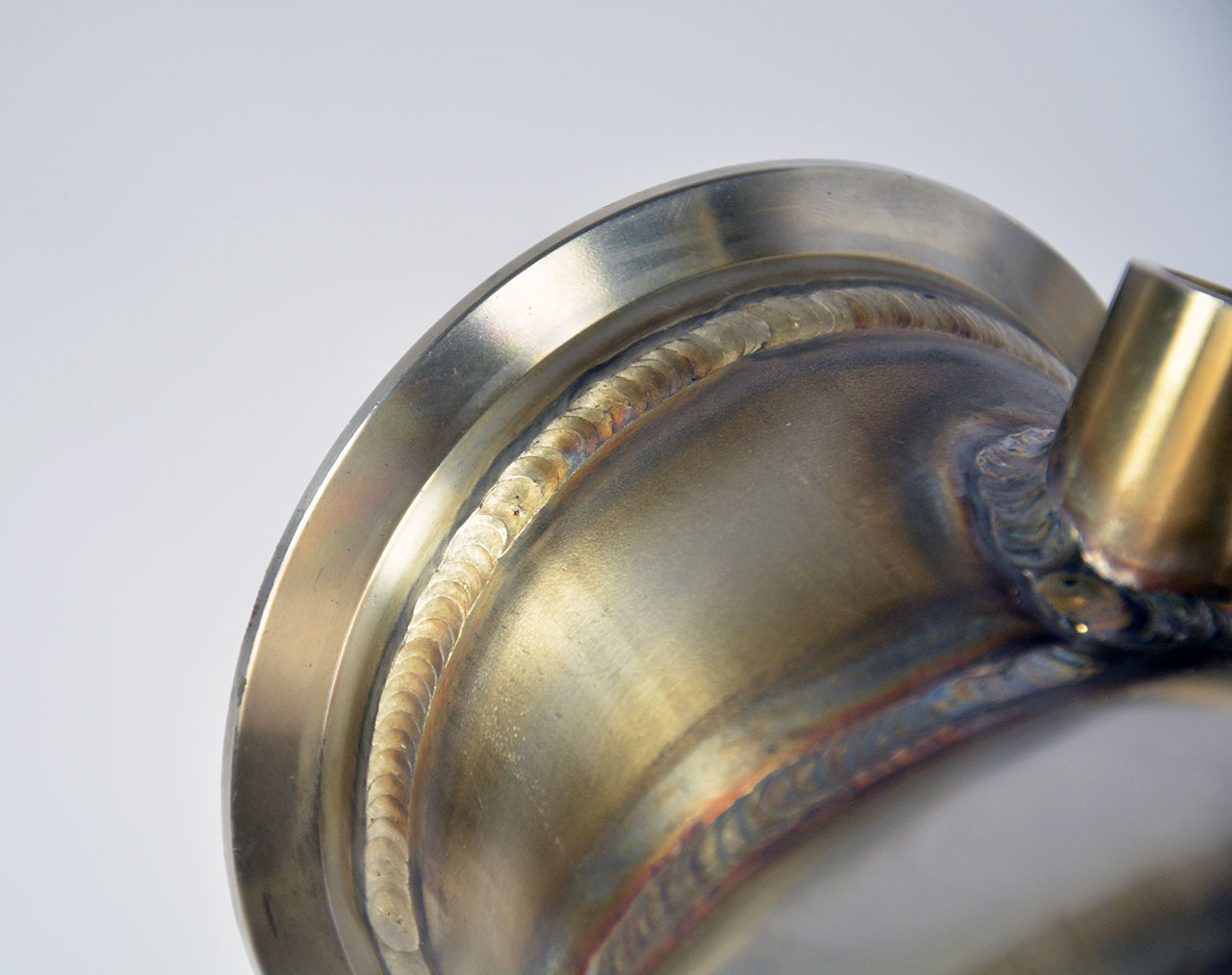 Turbo Descente tube +  Catalyseur métallique Gauche (Remplace le catalyseur primaire et secondaire) Compatible avec le catalyseurs tertiaires d'origine