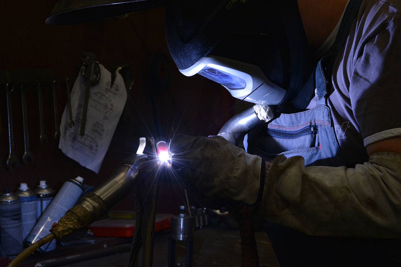 Коллектор Пр.-Лев. (Modification of the steering rack necessary)