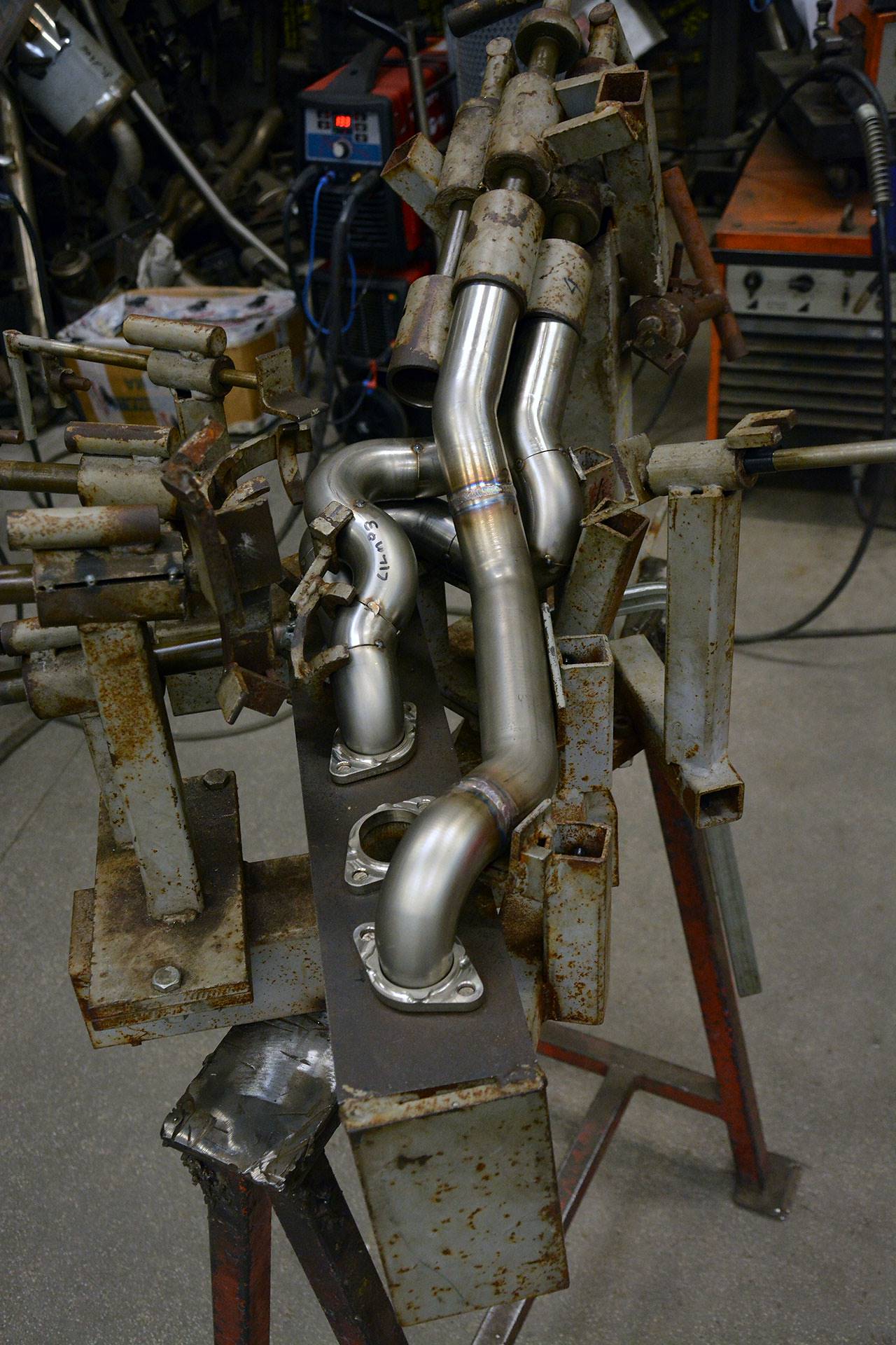 Коллектор Пр.-Лев. (Modification of the steering rack necessary)