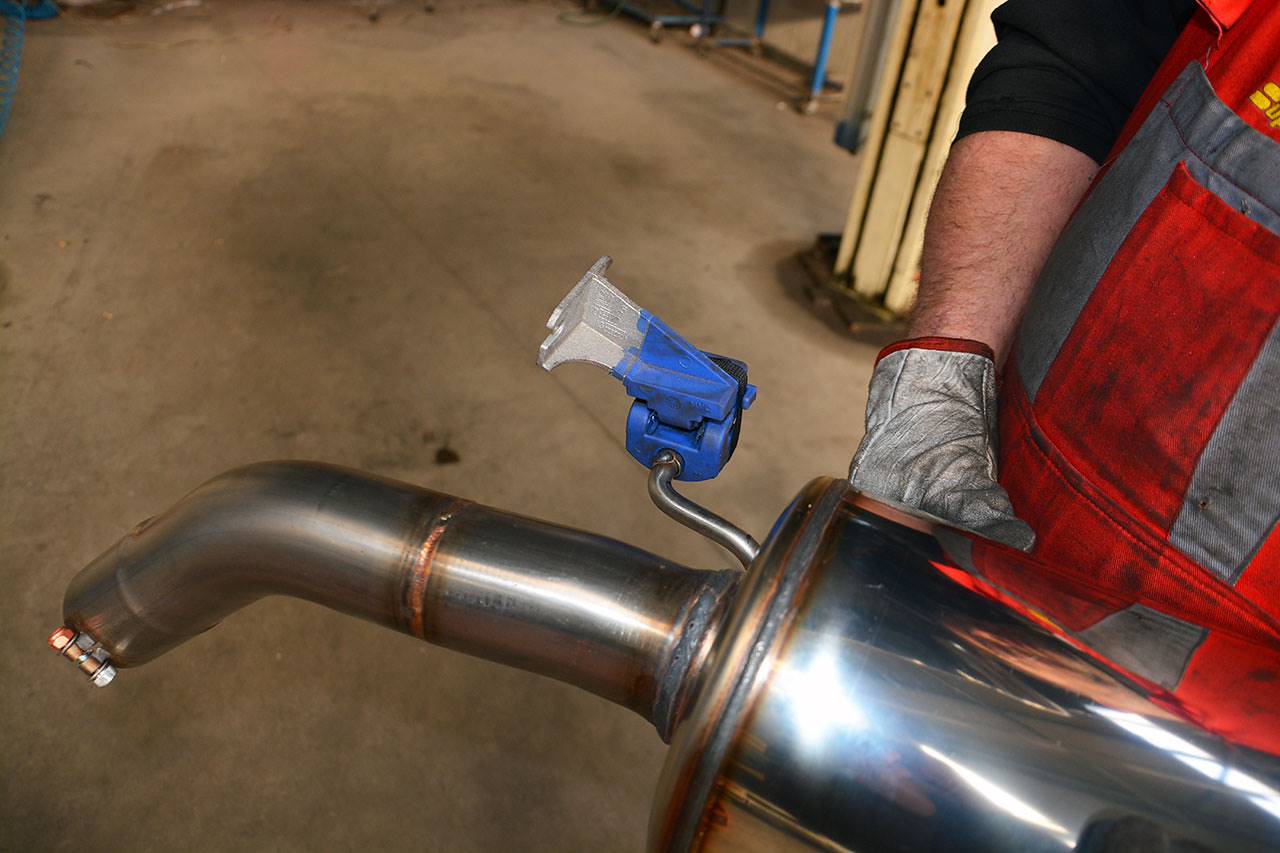 Rear exhaust Racing